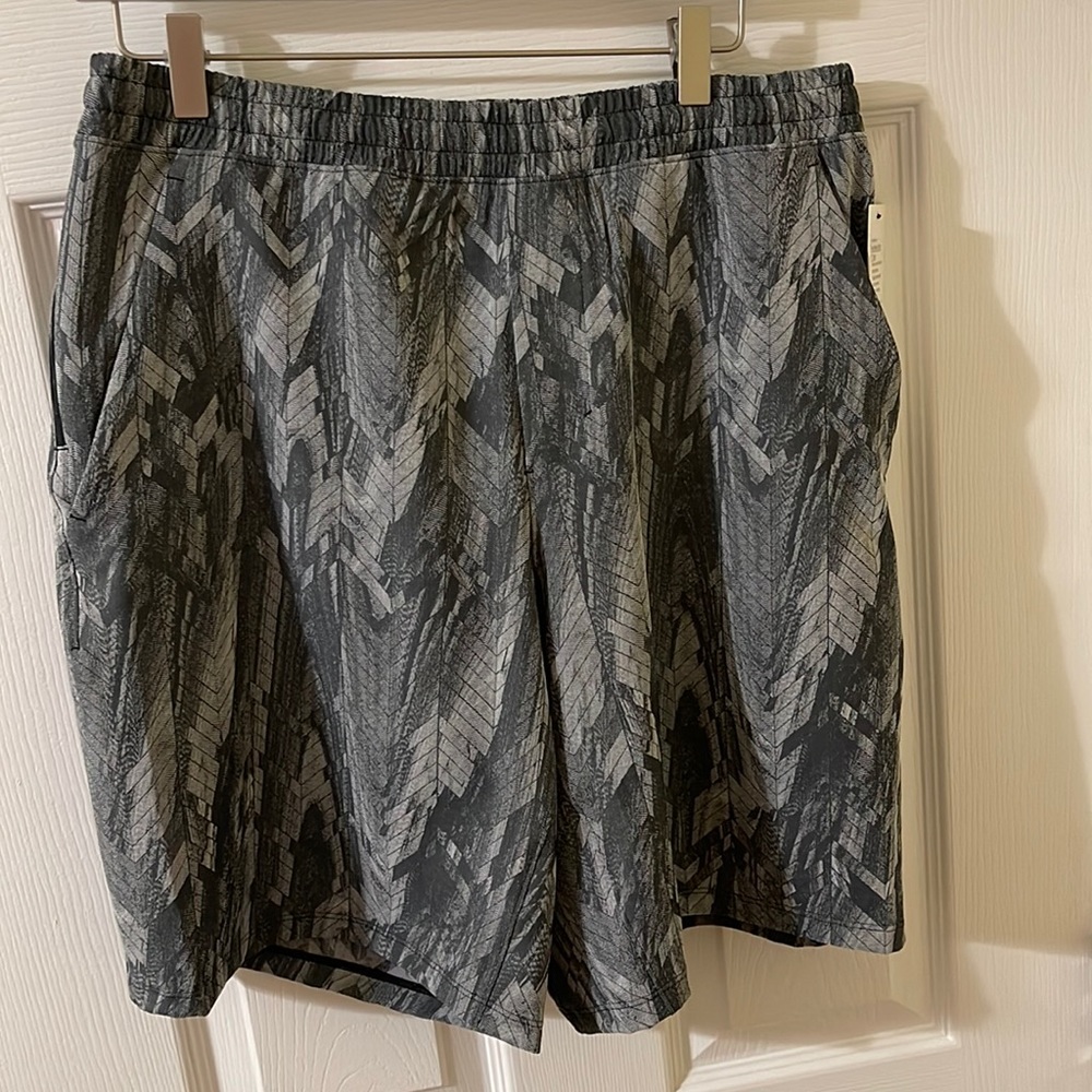 Lululemon Pacebreaker Shorts